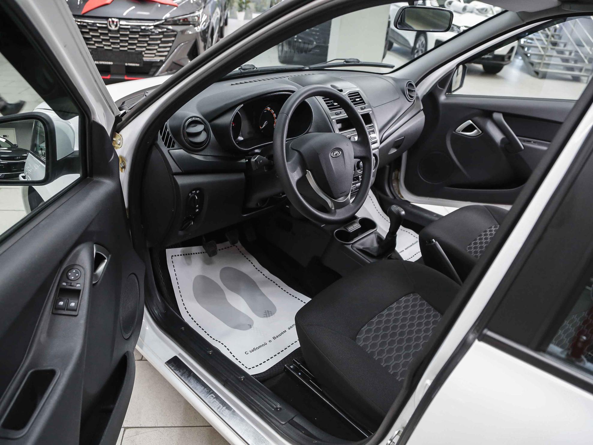 LADA (ВАЗ) Granta 2023, белый, ДЦ Орехово