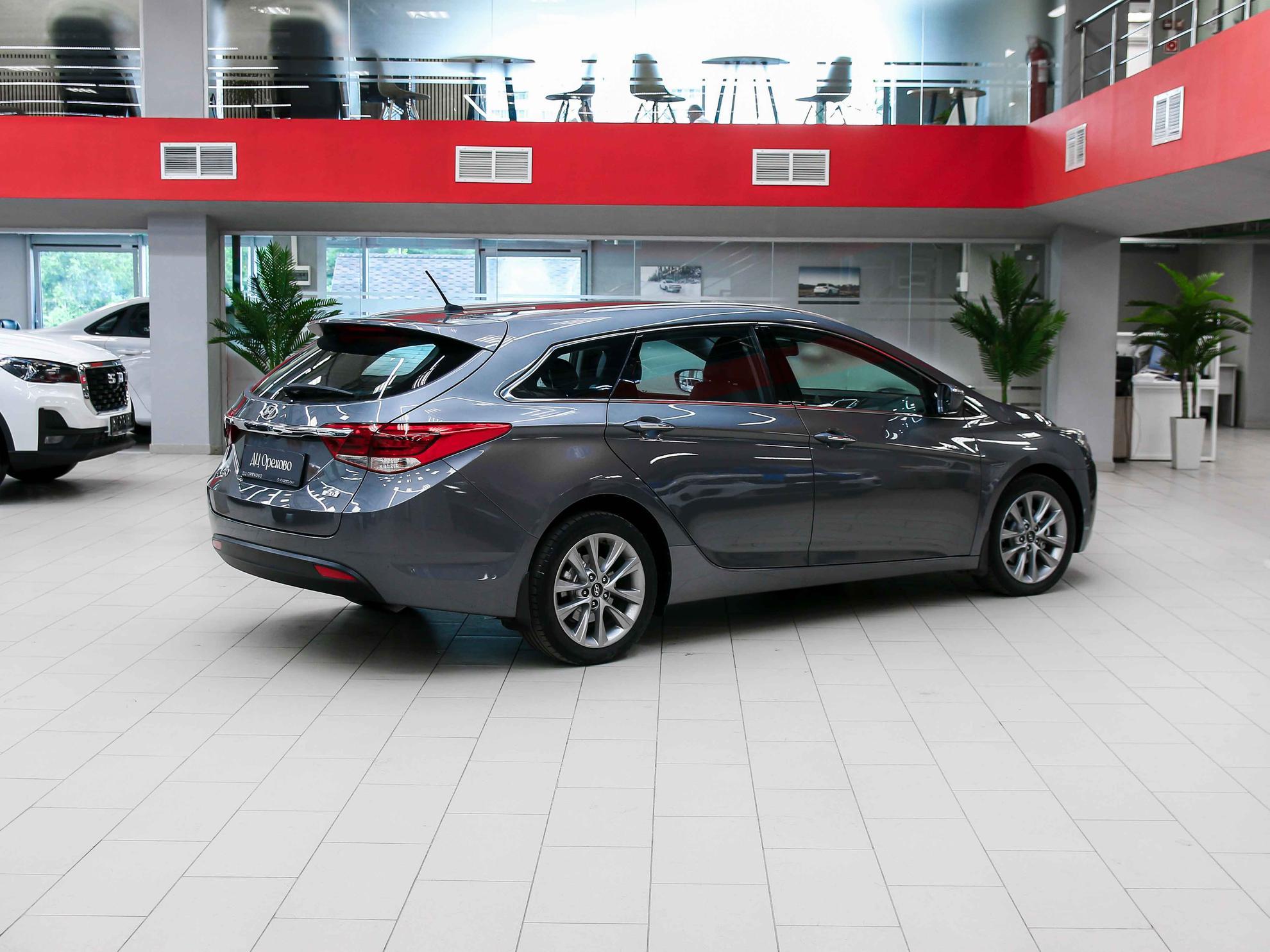 Hyundai i40 2016, серый, ДЦ Орехово