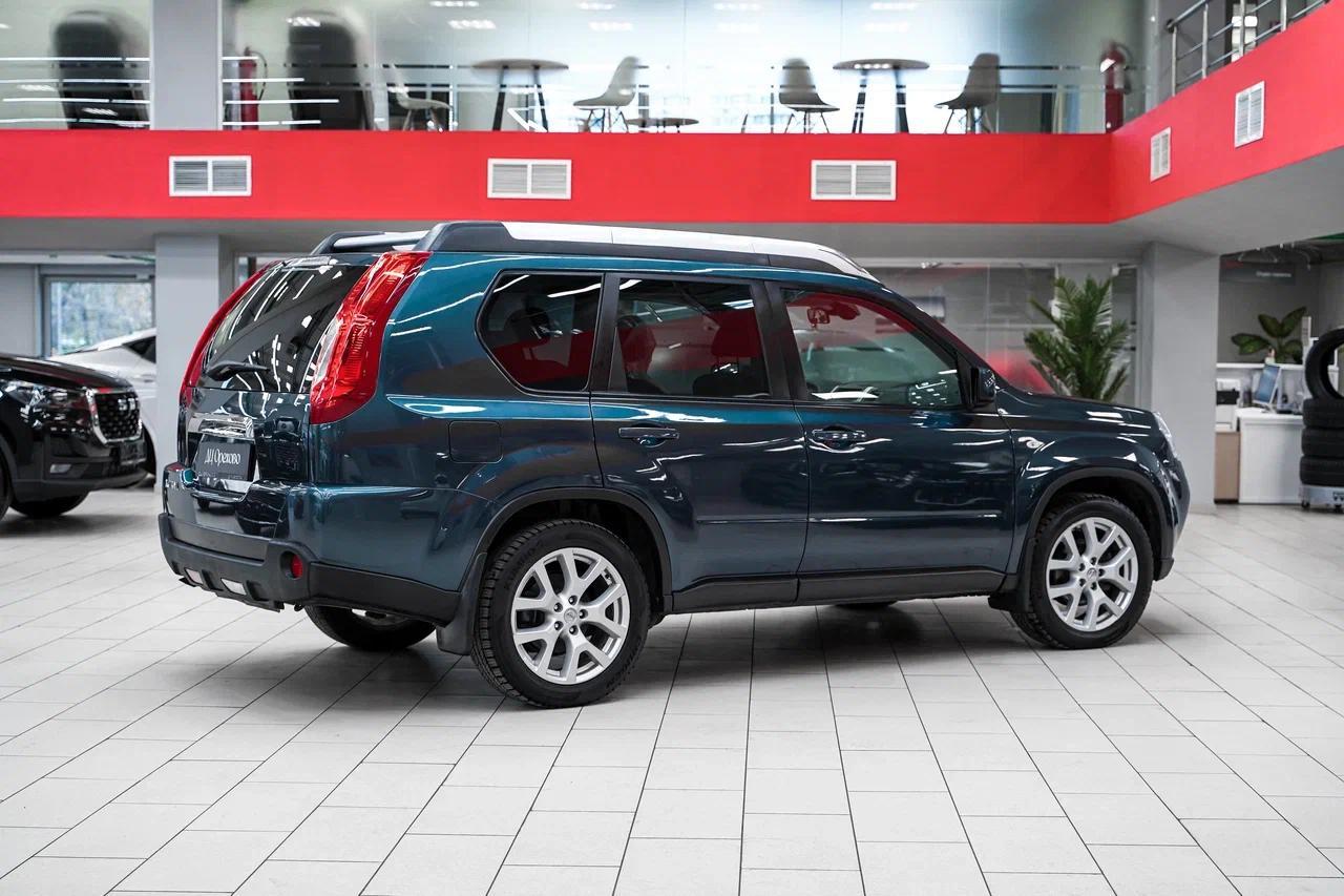 Nissan X-Trail 2014, синий, ДЦ Орехово