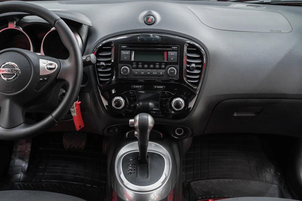 Nissan Juke 2014, красный, ДЦ Орехово