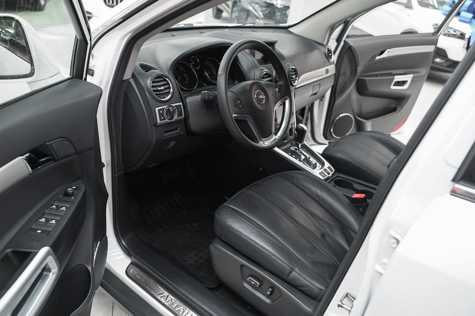 Opel Antara 2013, белый, ДЦ Орехово