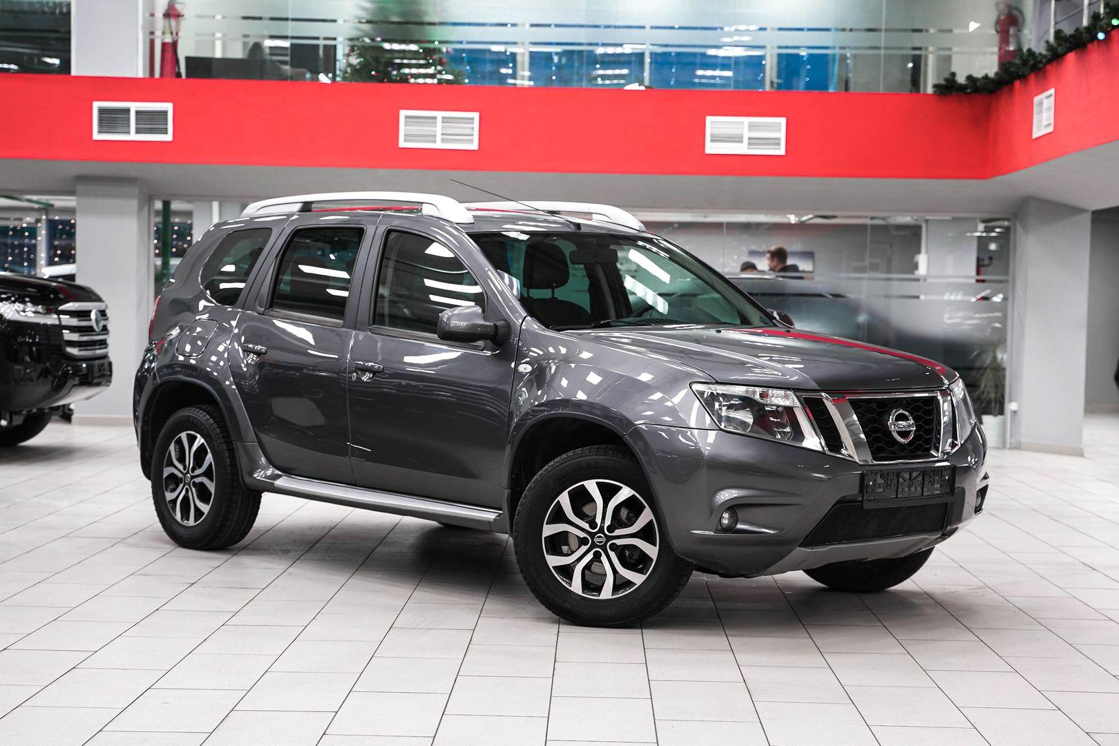 Nissan Terrano 2016, серый, ДЦ Орехово