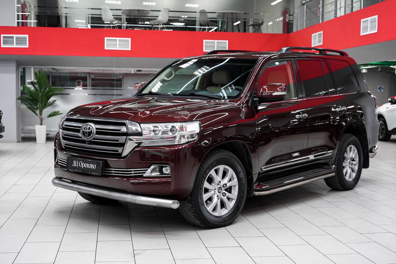 Toyota Land Cruiser 2015, коричневый, ДЦ Орехово
