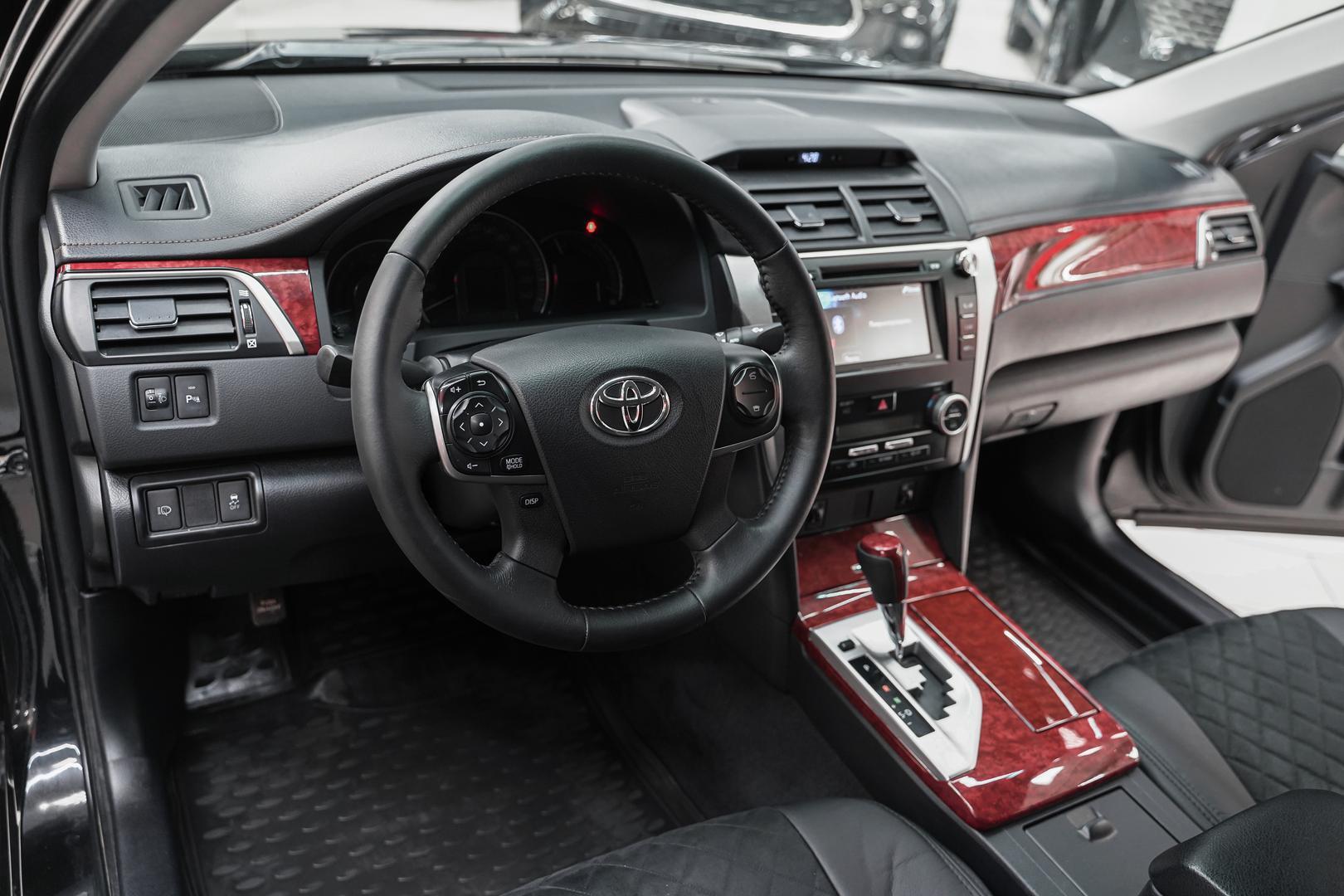 Toyota Camry 2013, черный, ДЦ Орехово