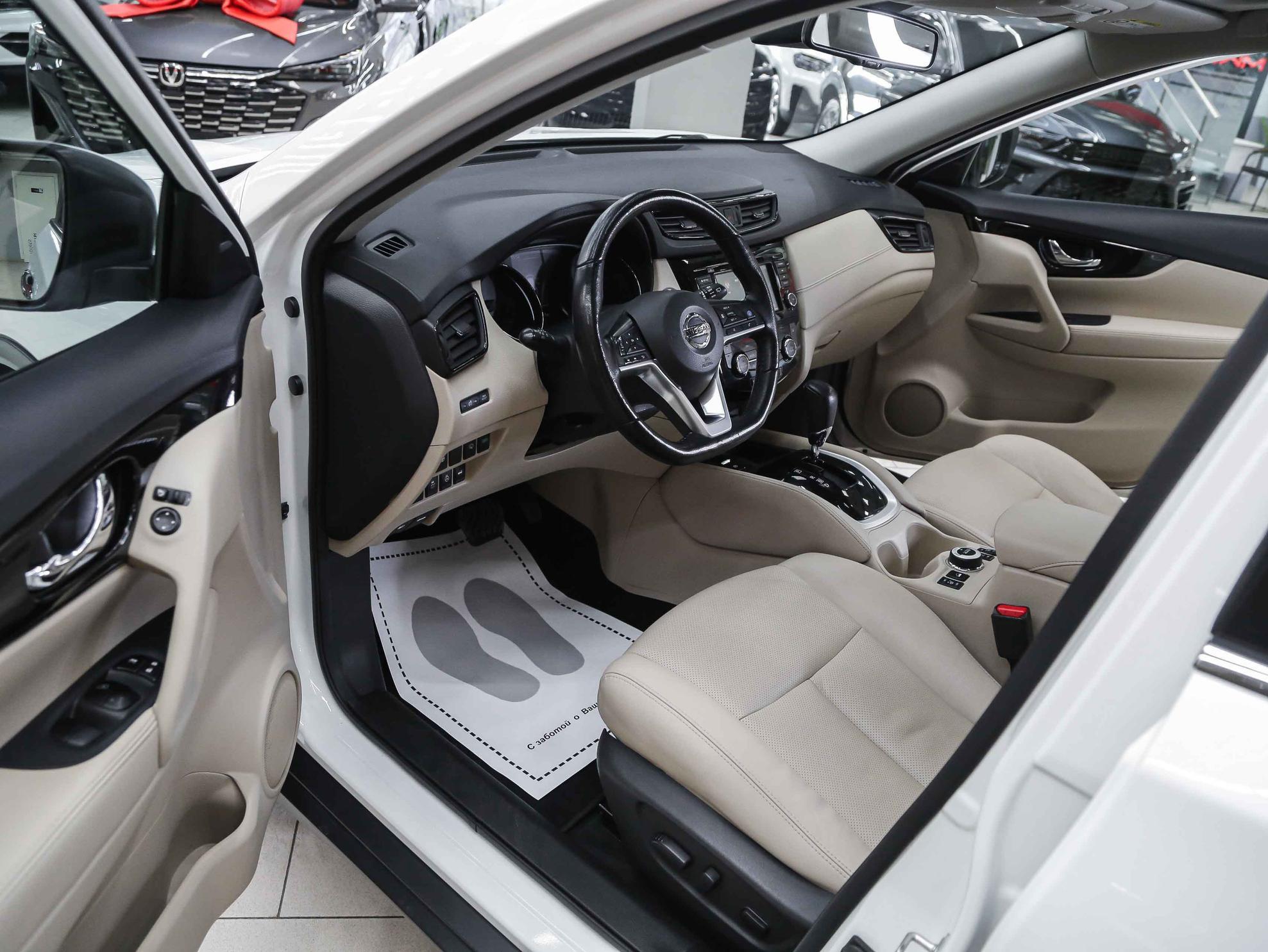 Nissan X-Trail 2021, белый, ДЦ Орехово