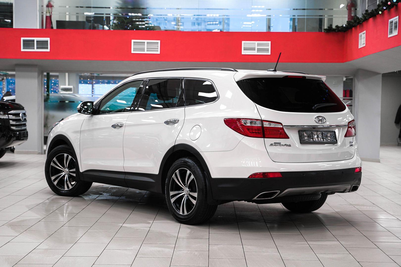 Hyundai Santa Fe 2014, белый, ДЦ Орехово
