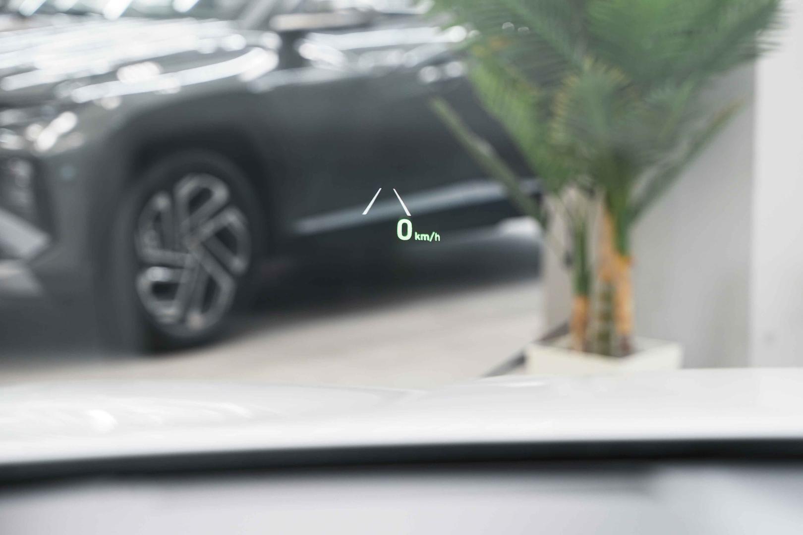 Hyundai Santa Fe 2018, белый, ДЦ Орехово