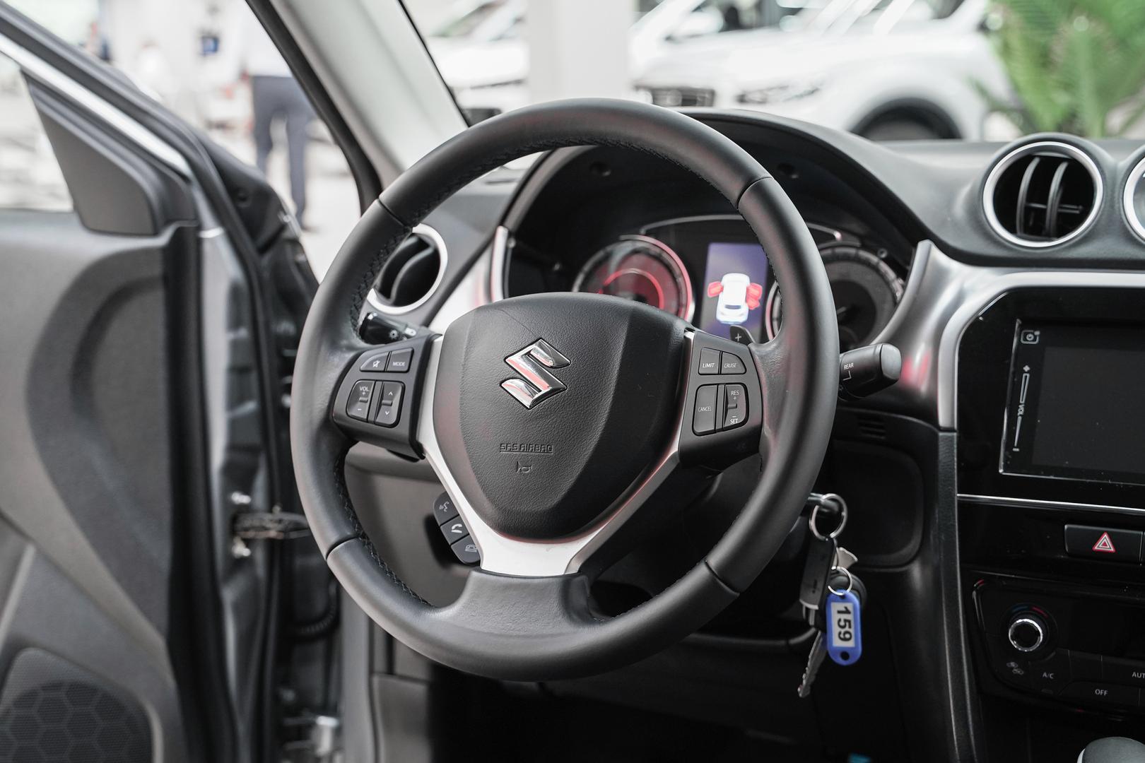 Suzuki Vitara 2020, серый, ДЦ Орехово