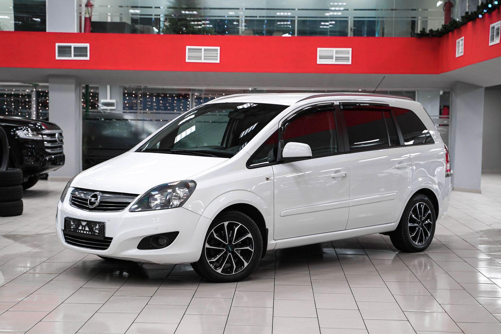 Opel Zafira 2012, белый, ДЦ Орехово