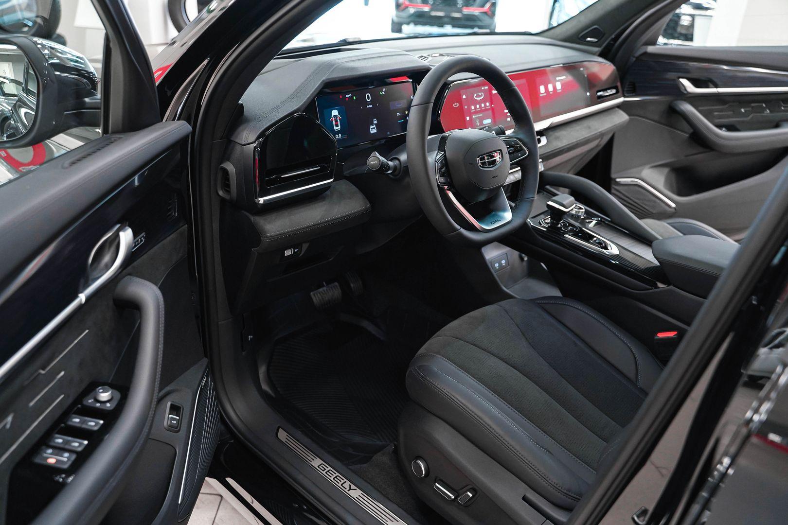 Geely Monjaro 2024, серый, ДЦ Орехово