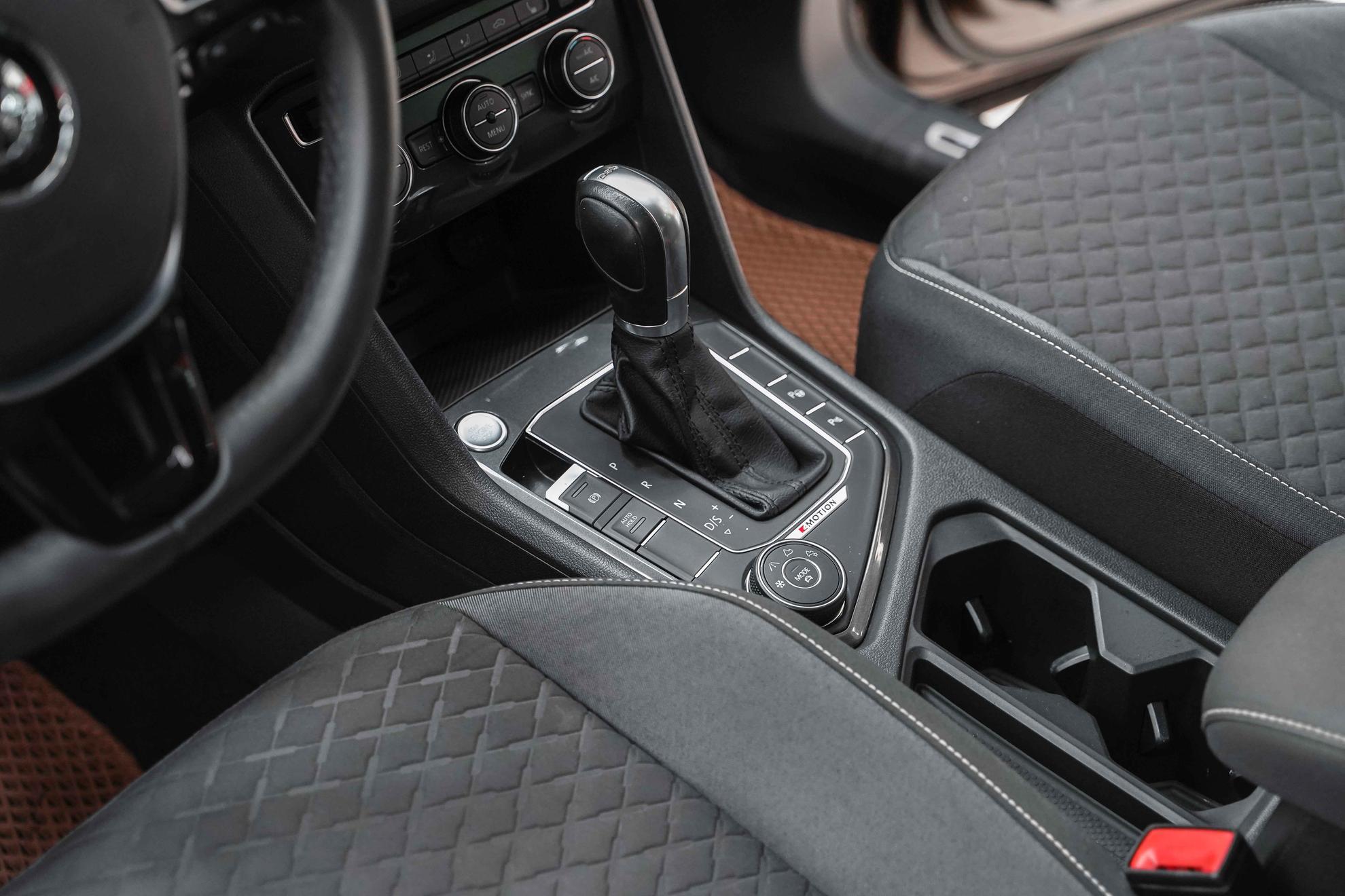 Volkswagen Tiguan 2018, коричневый, ДЦ Орехово