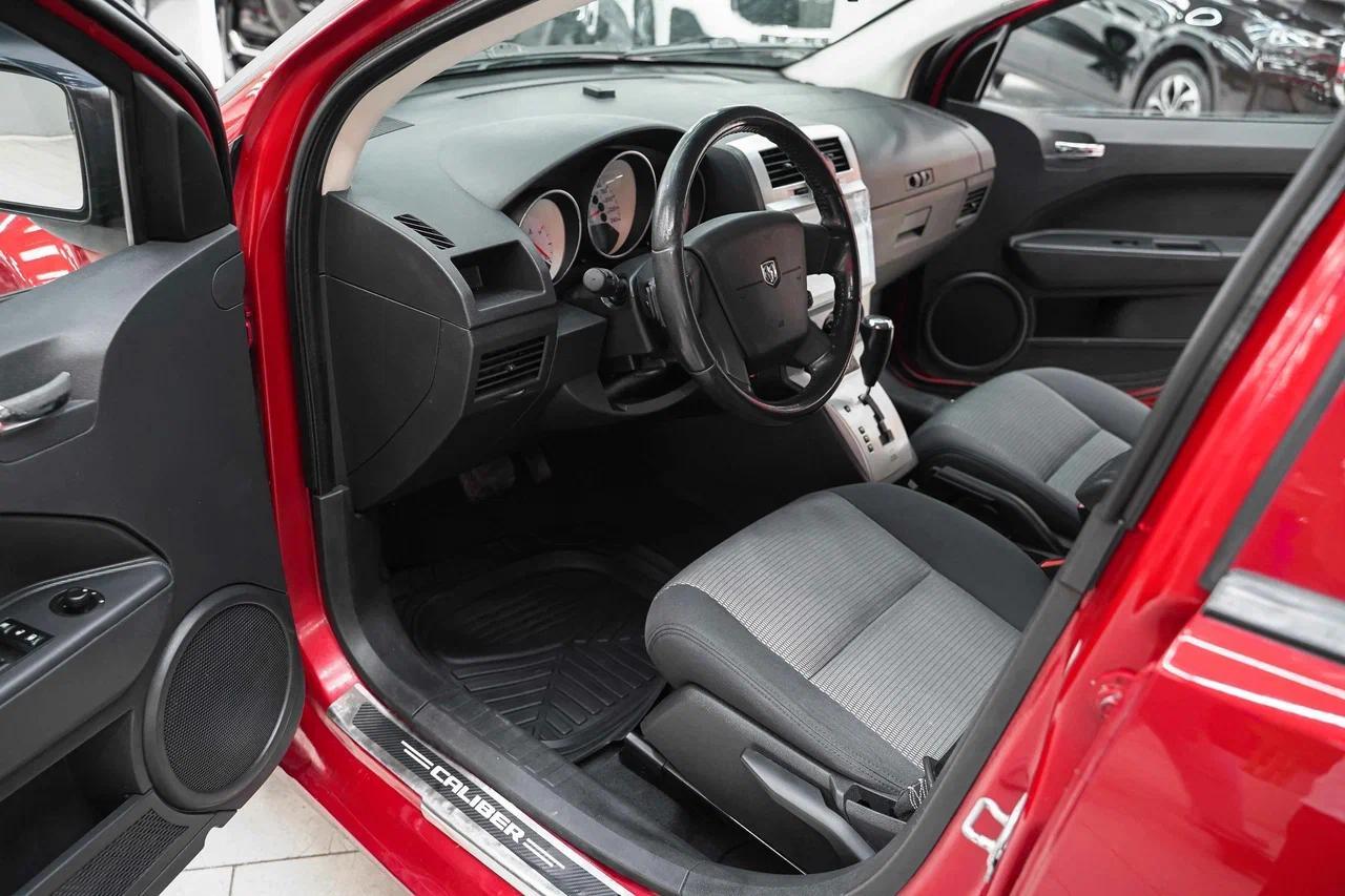 Dodge Caliber 2007, красный, ДЦ Орехово