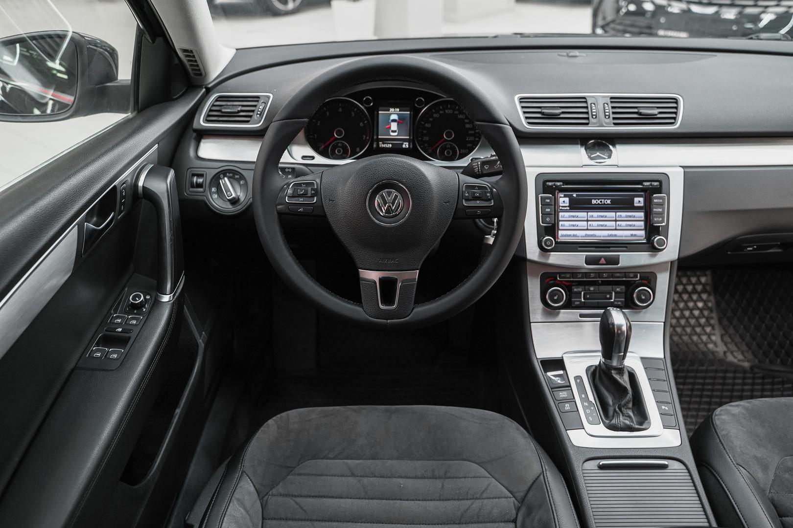 Volkswagen Passat 2011, черный, ДЦ Орехово