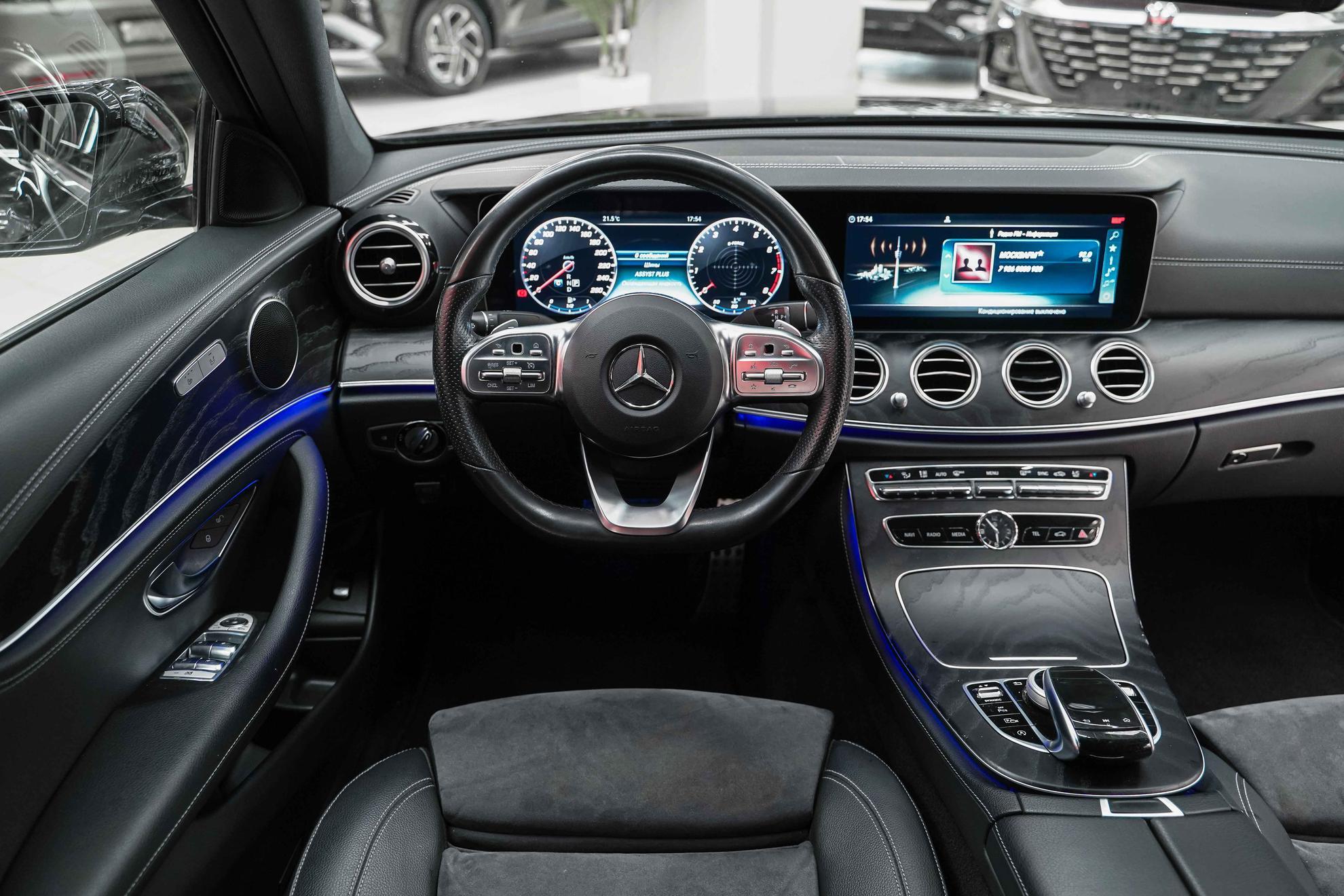 Mercedes-Benz E-Класс 2020, черный, ДЦ Орехово