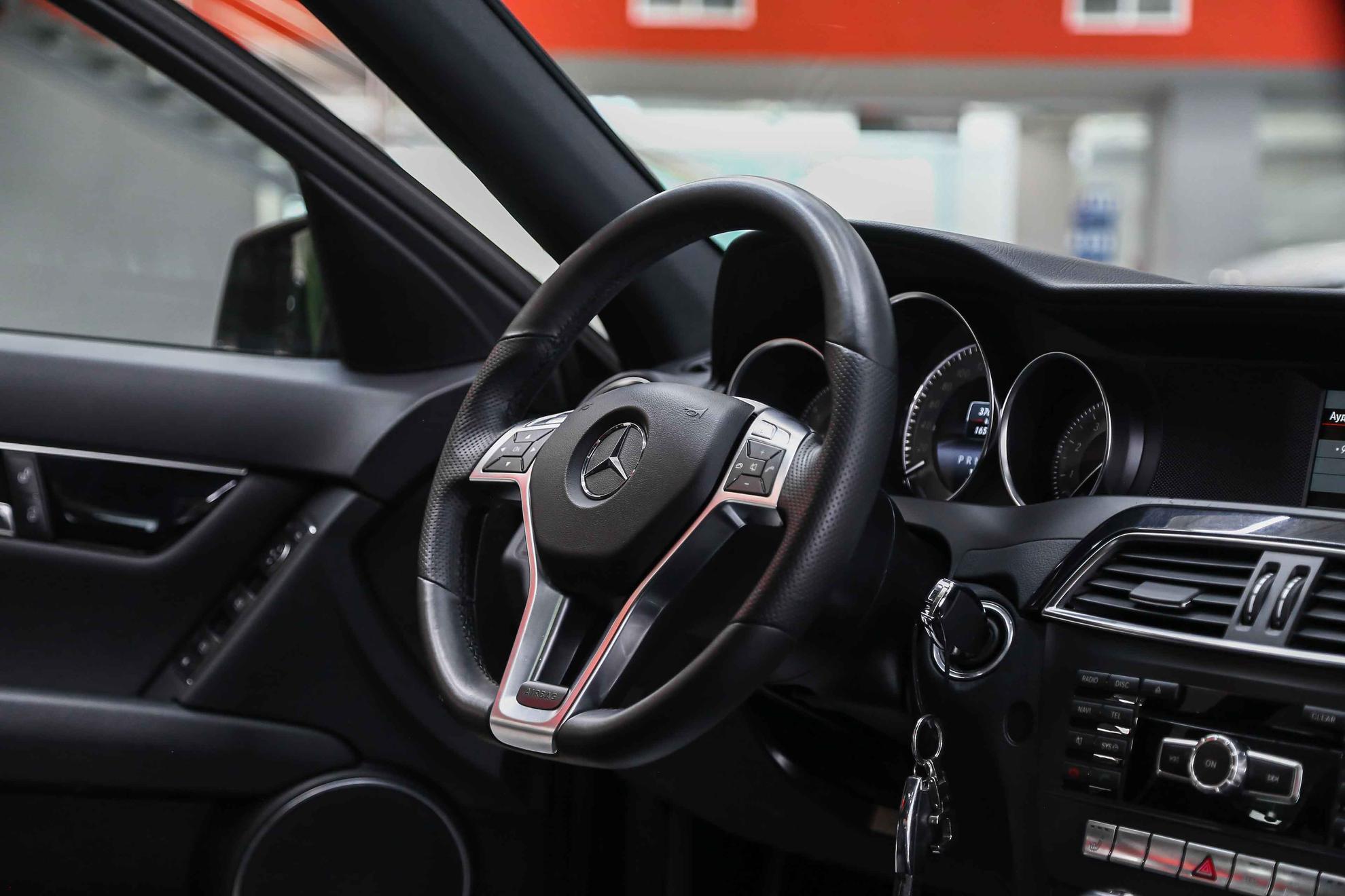 Mercedes-Benz C-Класс 2013, коричневый, ДЦ Орехово