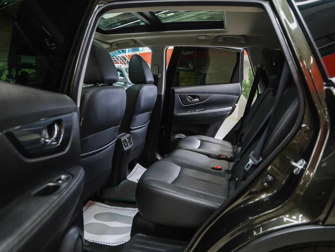 Nissan X-Trail 2015, зеленый, ДЦ Орехово