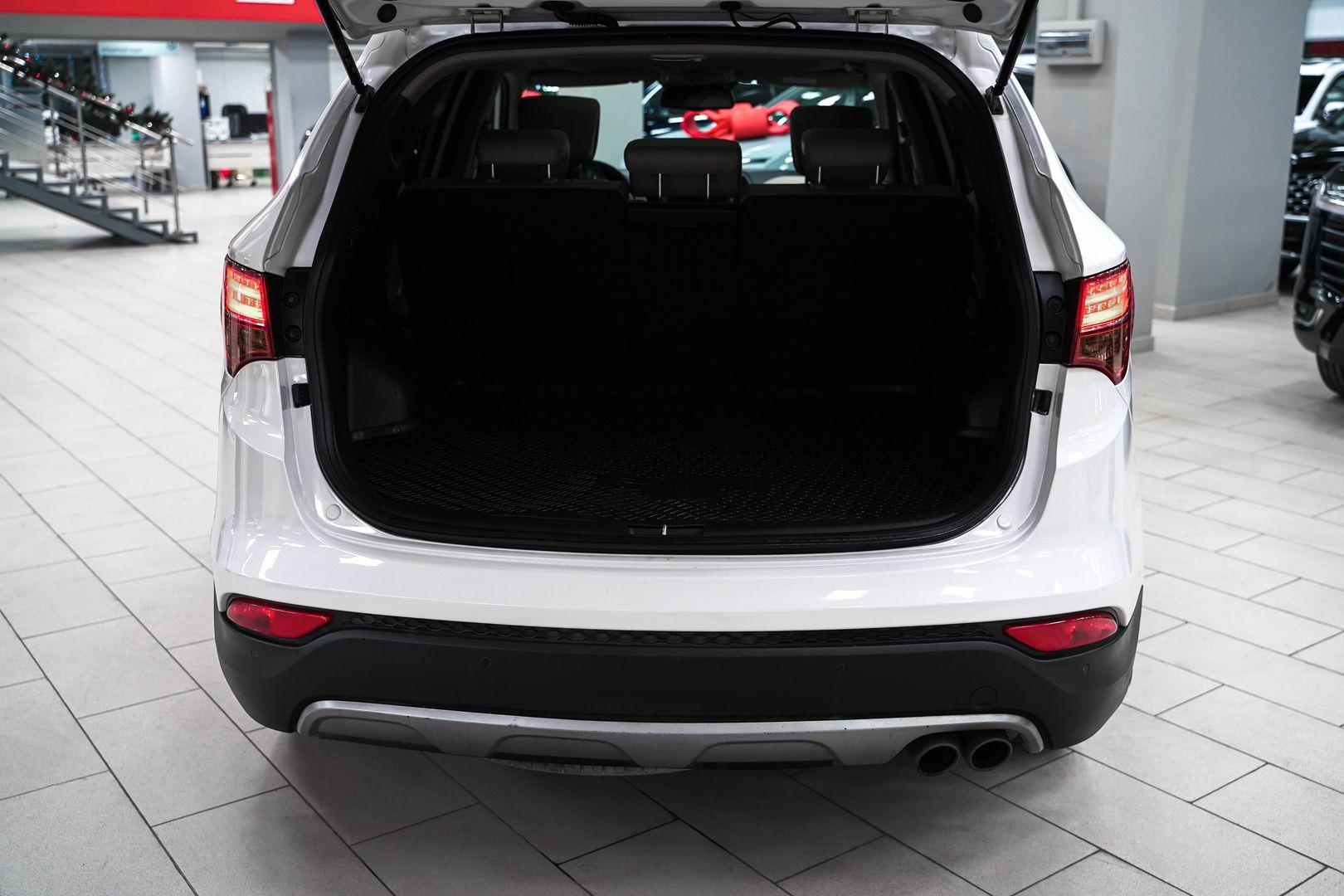 Hyundai Santa Fe 2013, белый, ДЦ Орехово