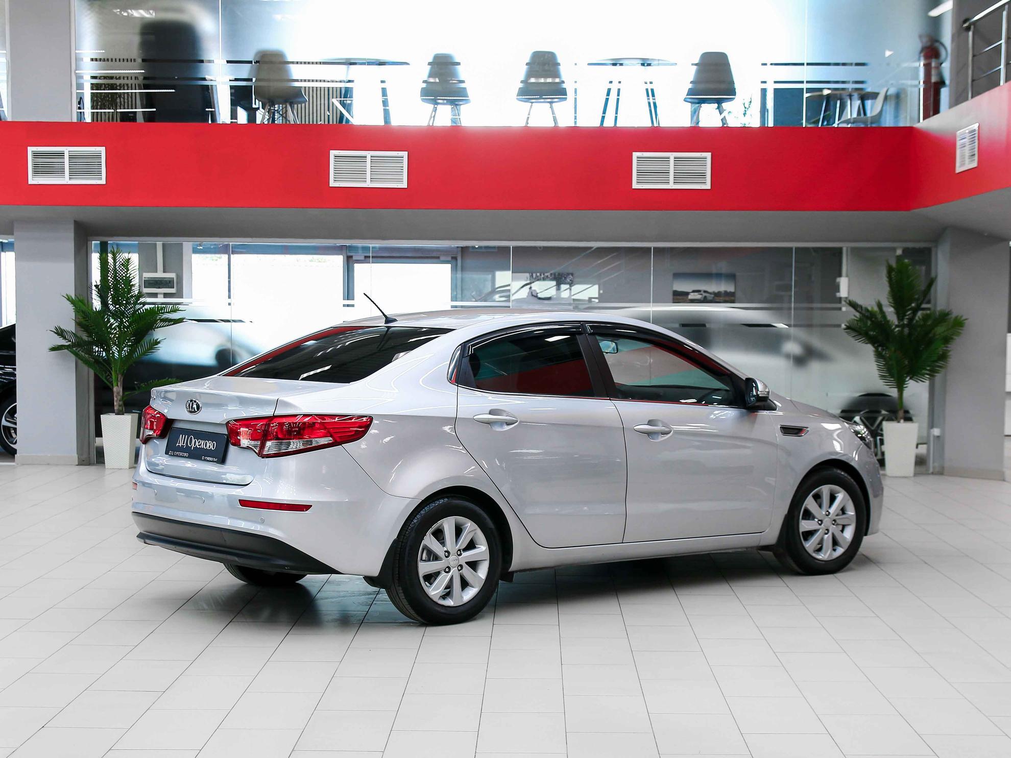 Kia Rio 2016, серебряный, ДЦ Орехово
