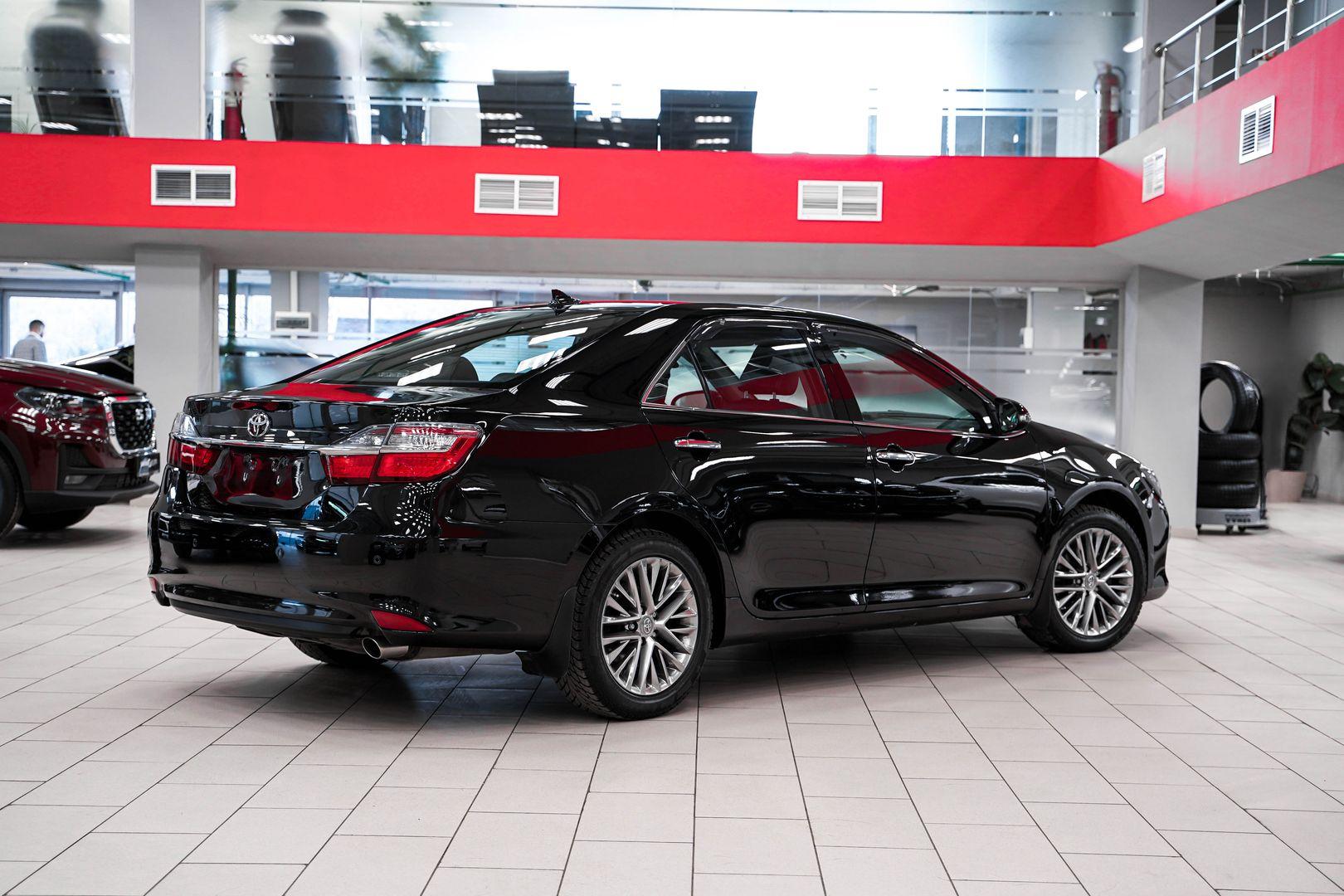 Toyota Camry 2017, черный, ДЦ Орехово
