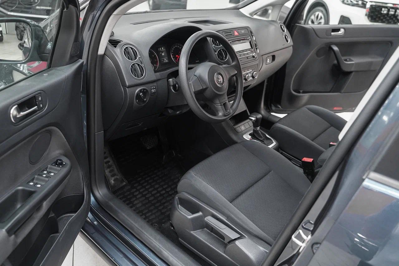 Nissan Juke 2014, красный, ДЦ Орехово