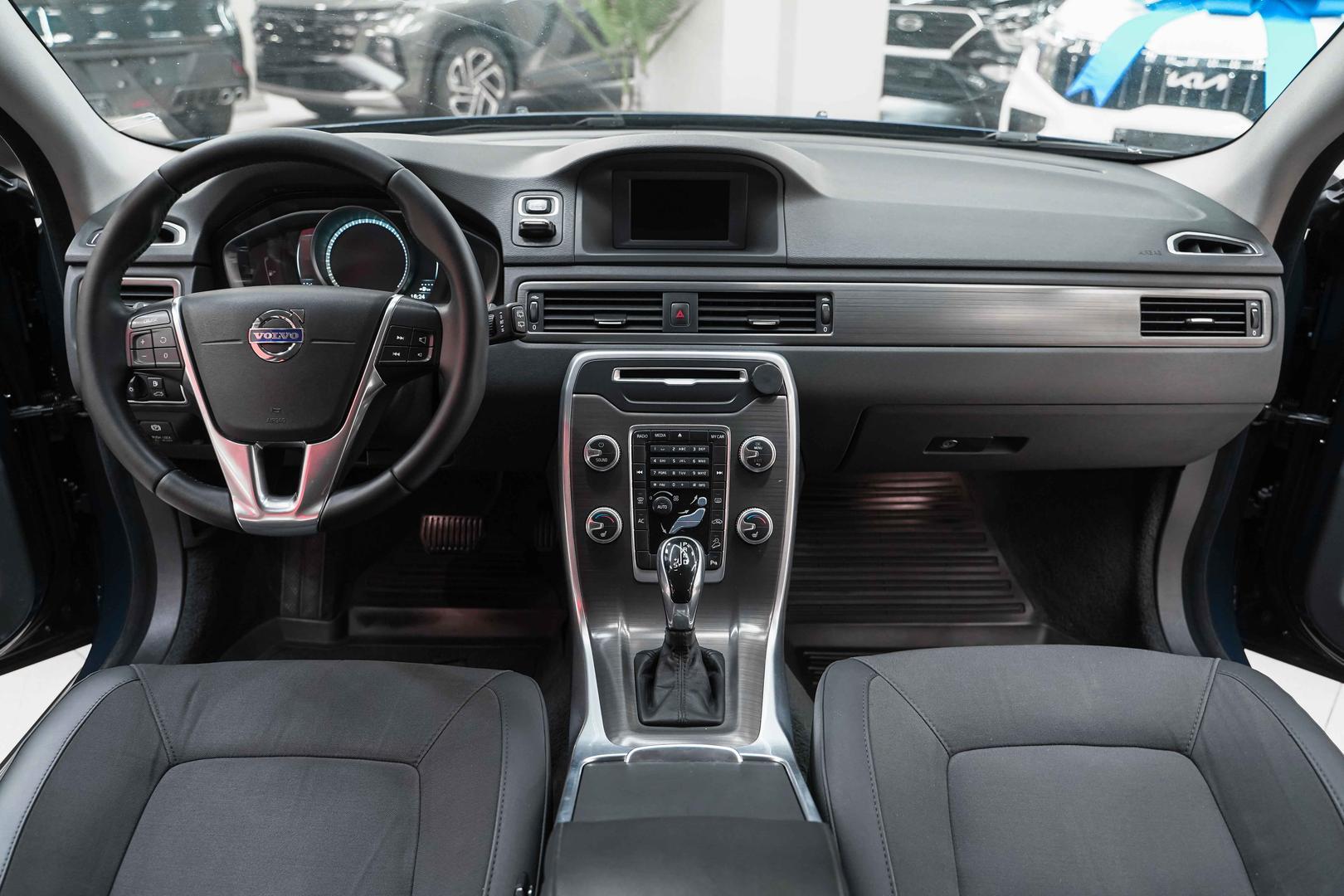 Volvo XC70 2014, синий, ДЦ Орехово