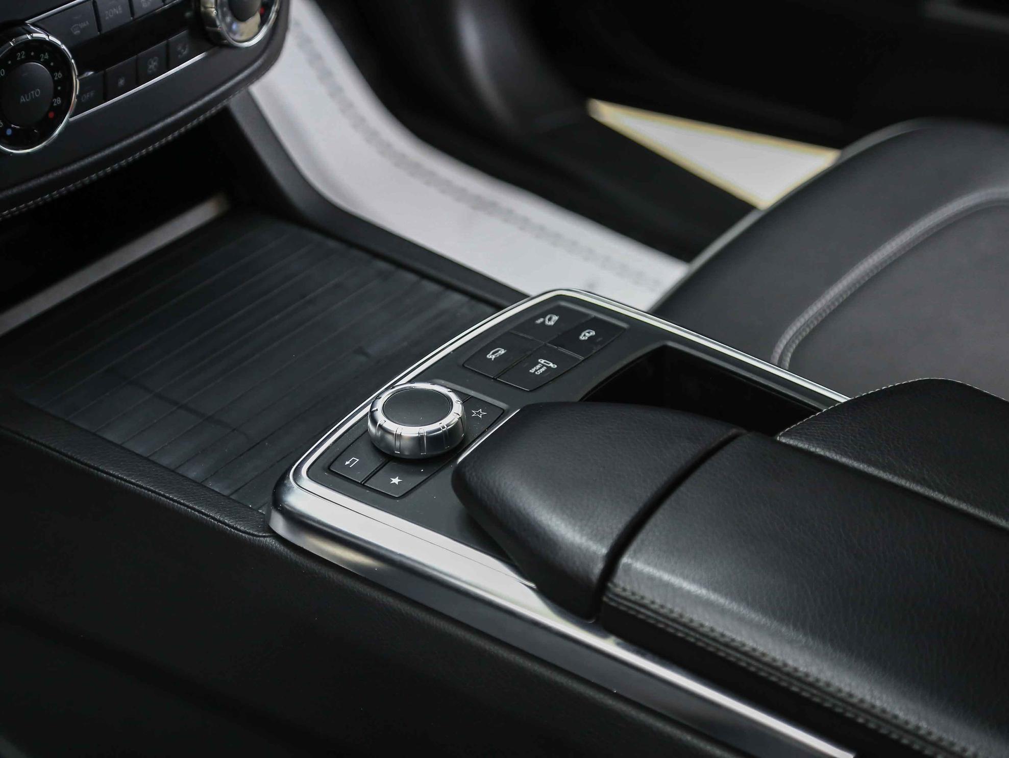 Mercedes-Benz M-Класс 2012, серый, ДЦ Орехово