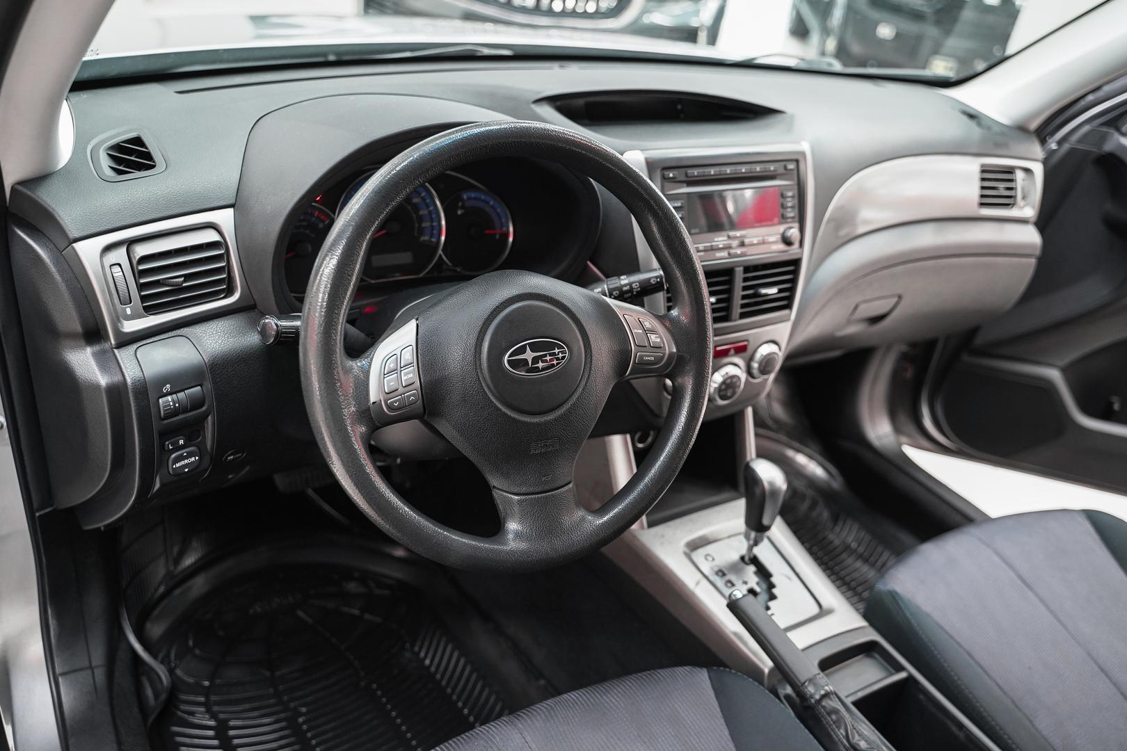 Subaru Forester 2008, серебряный, ДЦ Орехово