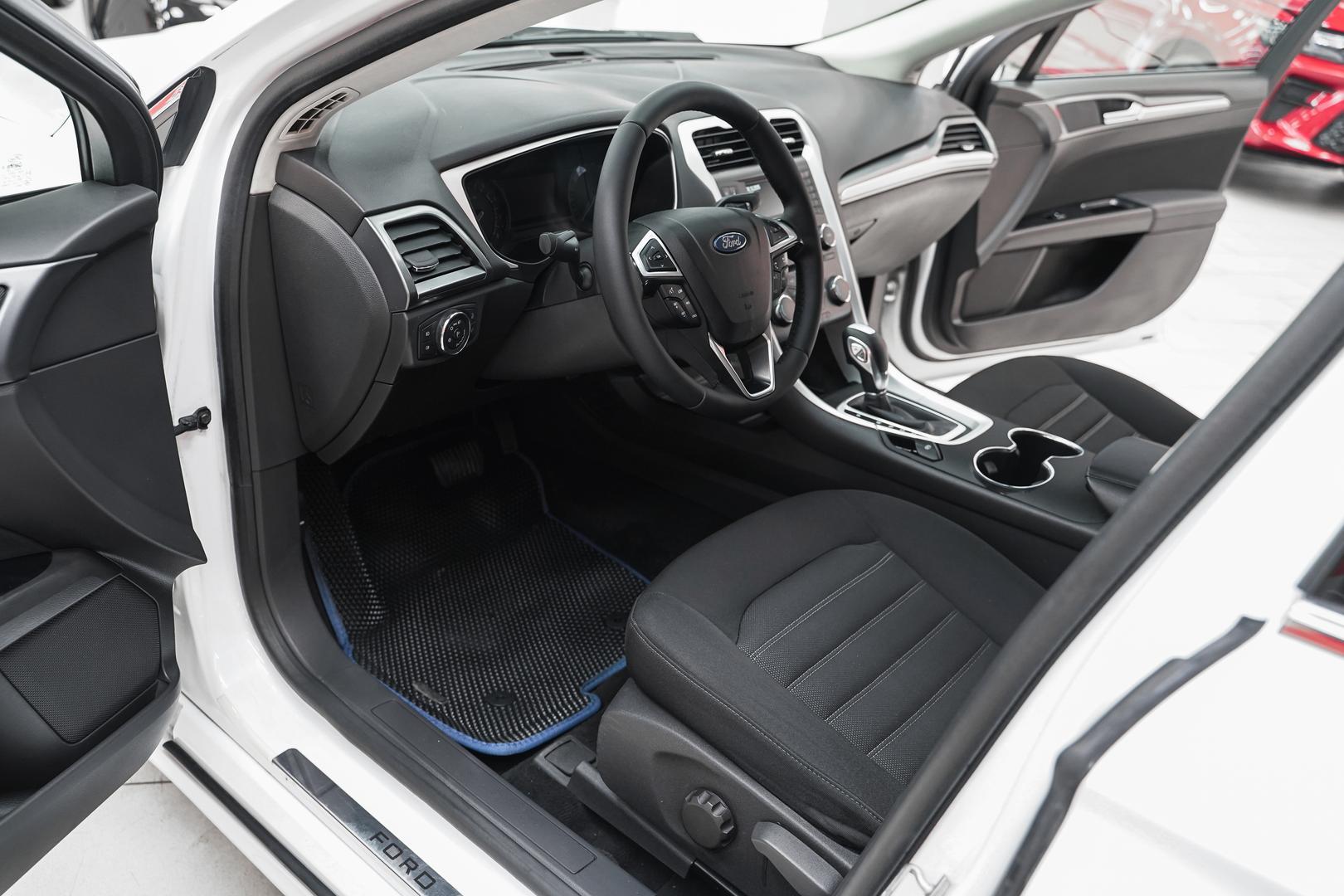 Ford Mondeo 2015, белый, ДЦ Орехово