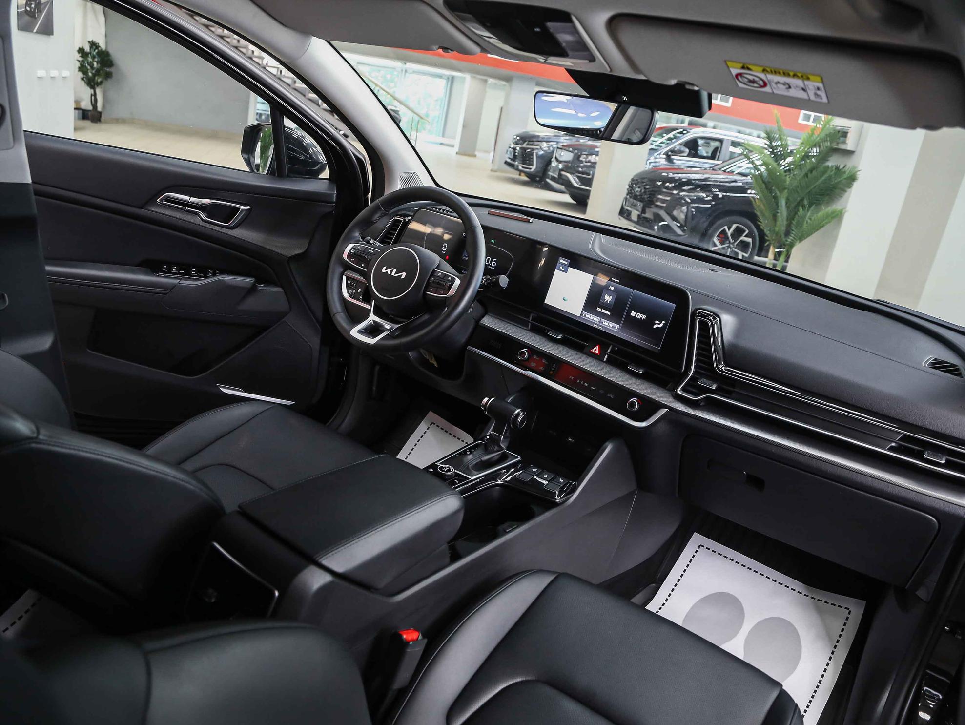 Kia Sportage 2023, черный, ДЦ Орехово