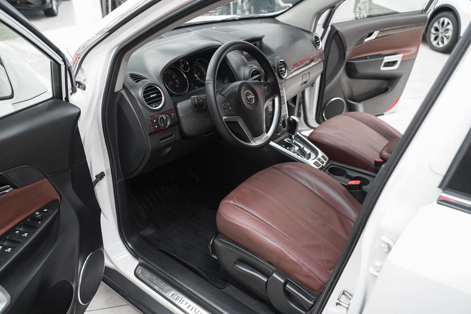 Opel Antara 2012, белый, ДЦ Орехово