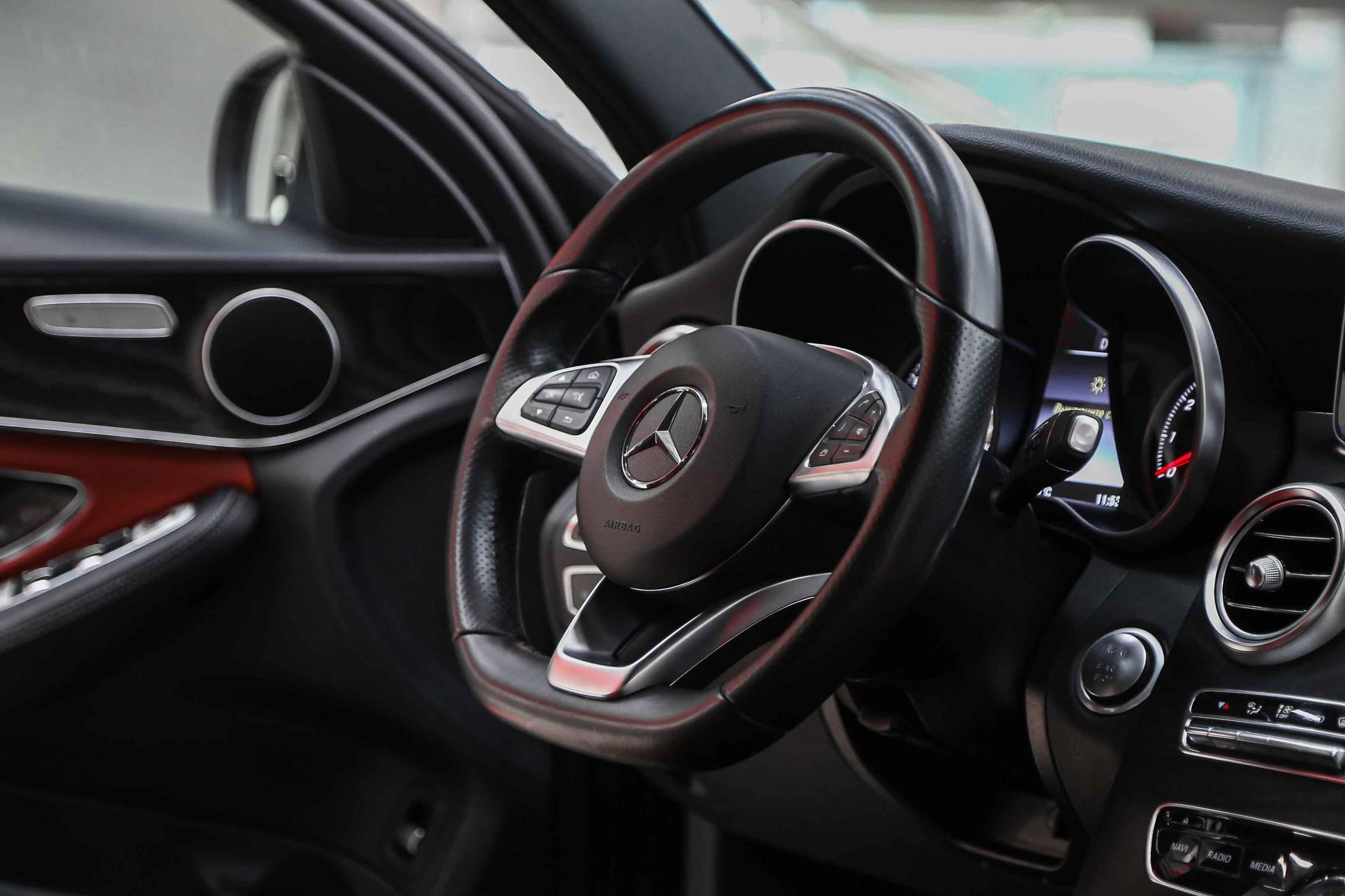 Mercedes-Benz C-Класс 2016, синий, ДЦ Орехово