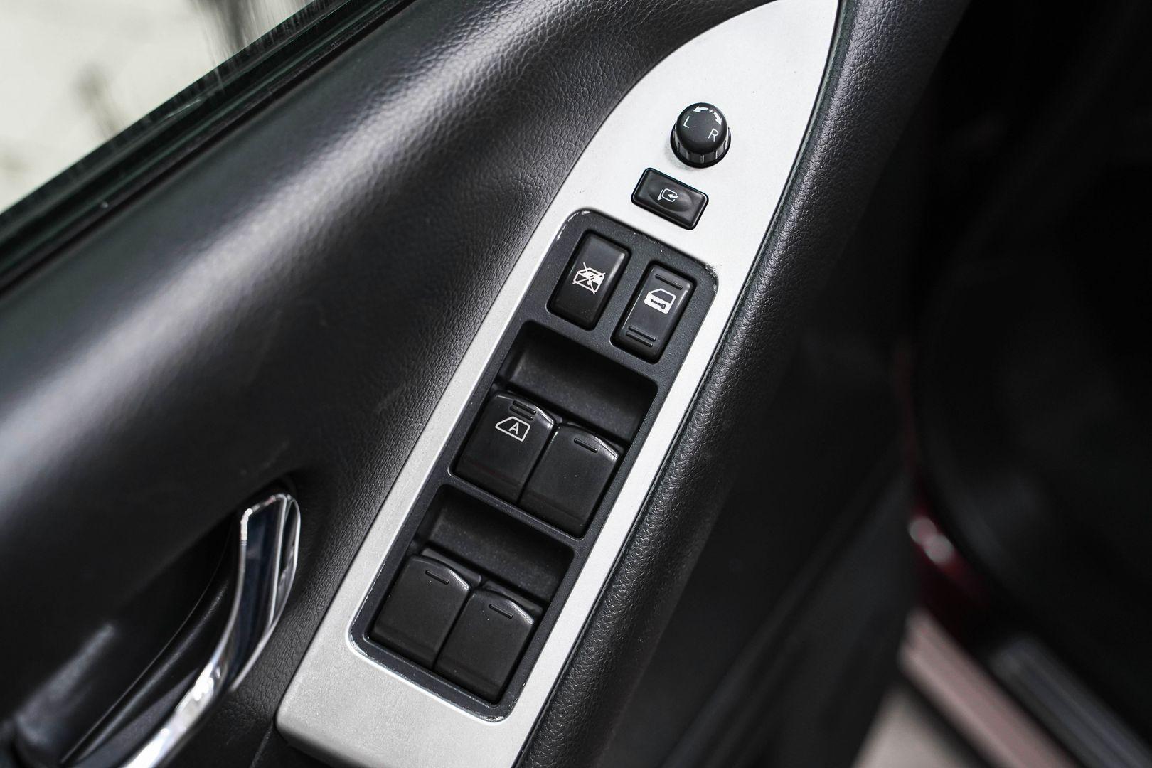 Nissan Murano 2011, пурпурный, ДЦ Орехово