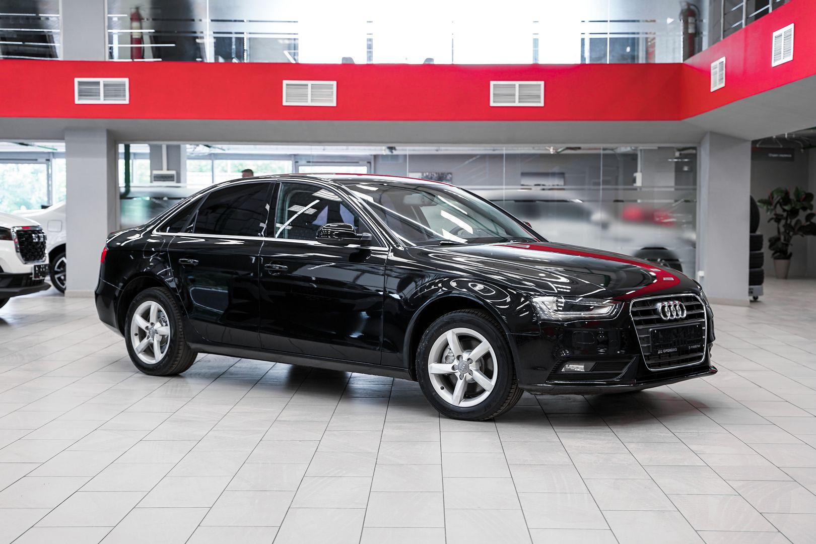 Audi A4 2012, черный, ДЦ Орехово