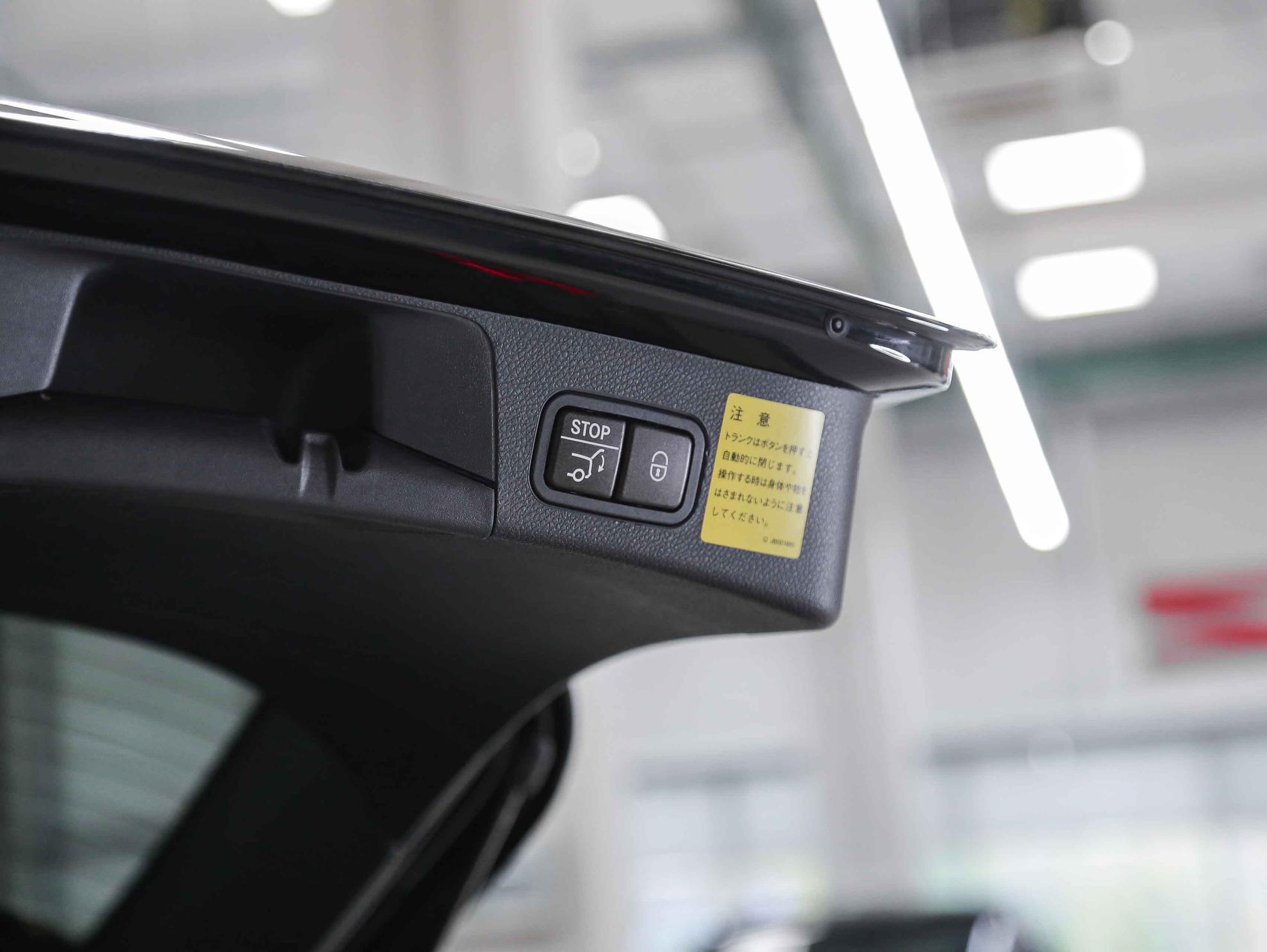 Mercedes-Benz C-Класс 2015, черный, ДЦ Орехово
