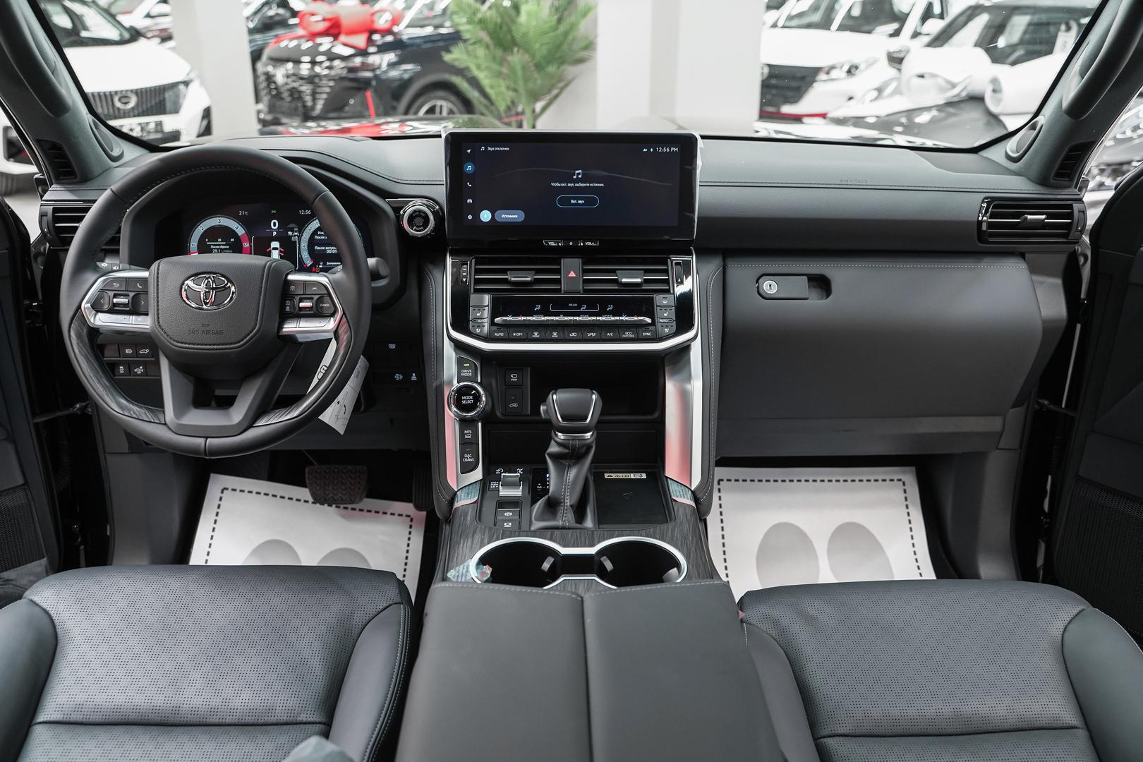 Toyota Land Cruiser 2025, черный, ДЦ Орехово