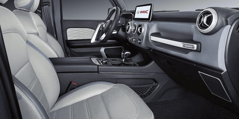 BAIC BJ40, салон серого цвета