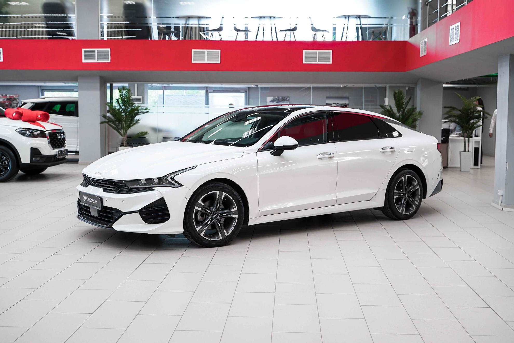 Kia K5 2021, белый, ДЦ Орехово