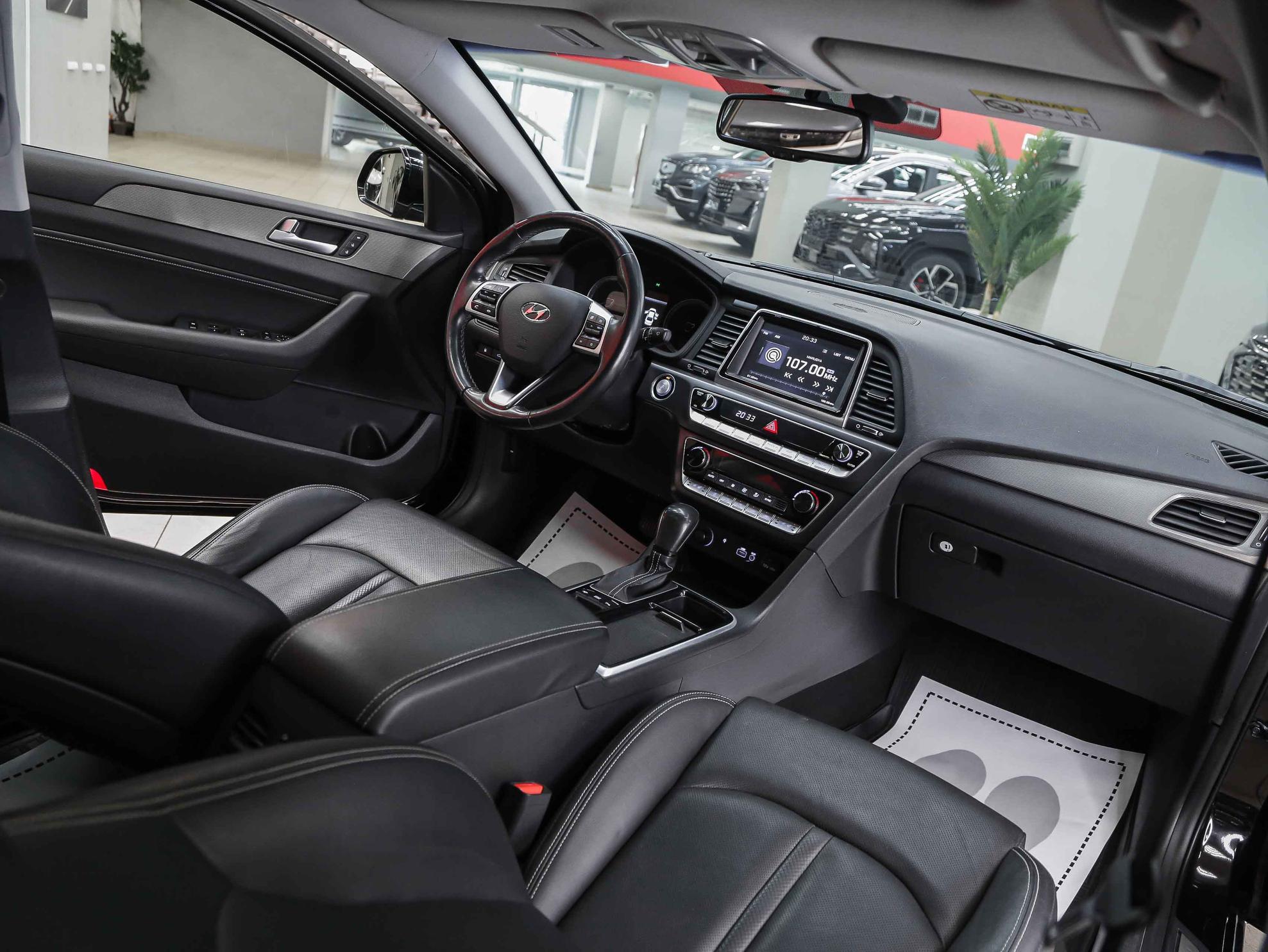 Hyundai Sonata 2019, черный, ДЦ Орехово