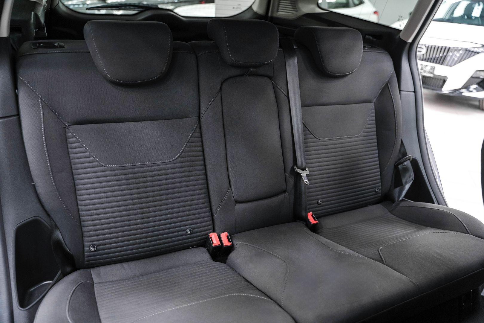 Ford Focus 2016, синий, ДЦ Орехово