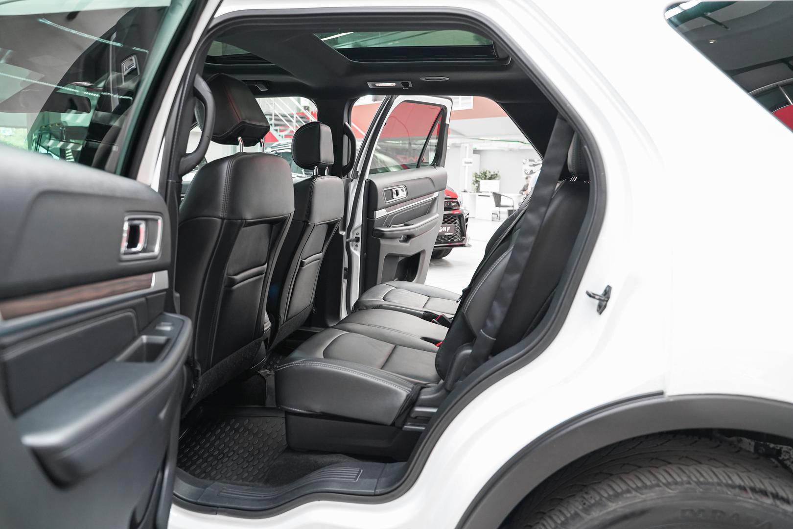 Ford Explorer 2017, белый, ДЦ Орехово