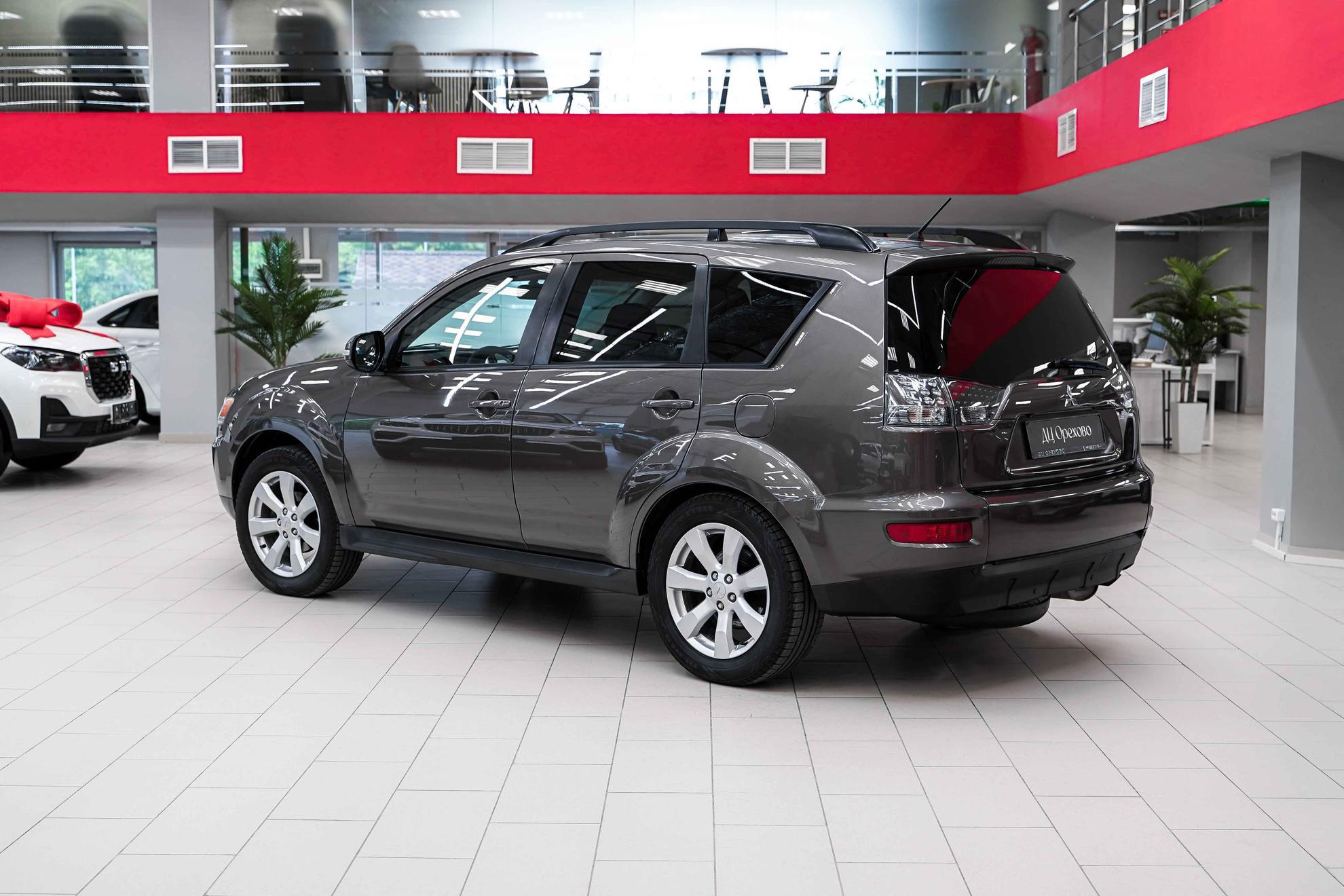 Mitsubishi Outlander 2012, коричневый, ДЦ Орехово