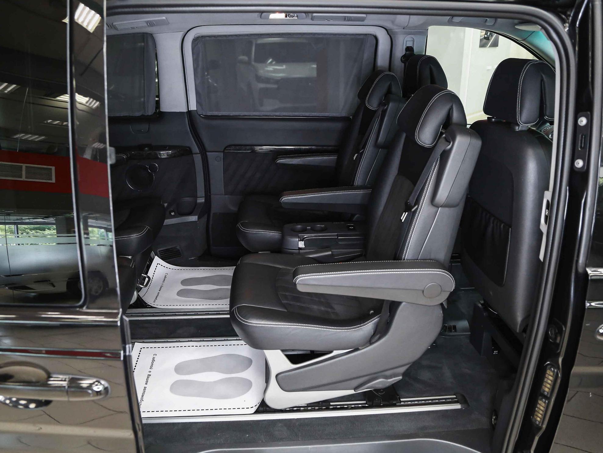Mercedes-Benz Viano 2011, черный, ДЦ Орехово