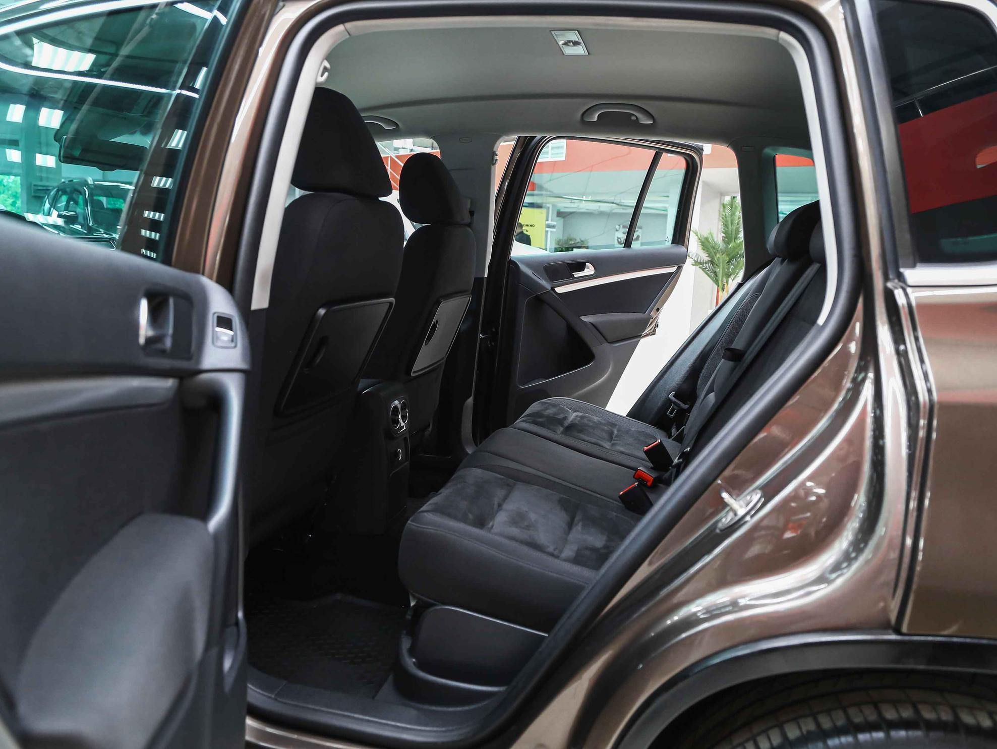 Volkswagen Tiguan 2014, коричневый, ДЦ Орехово