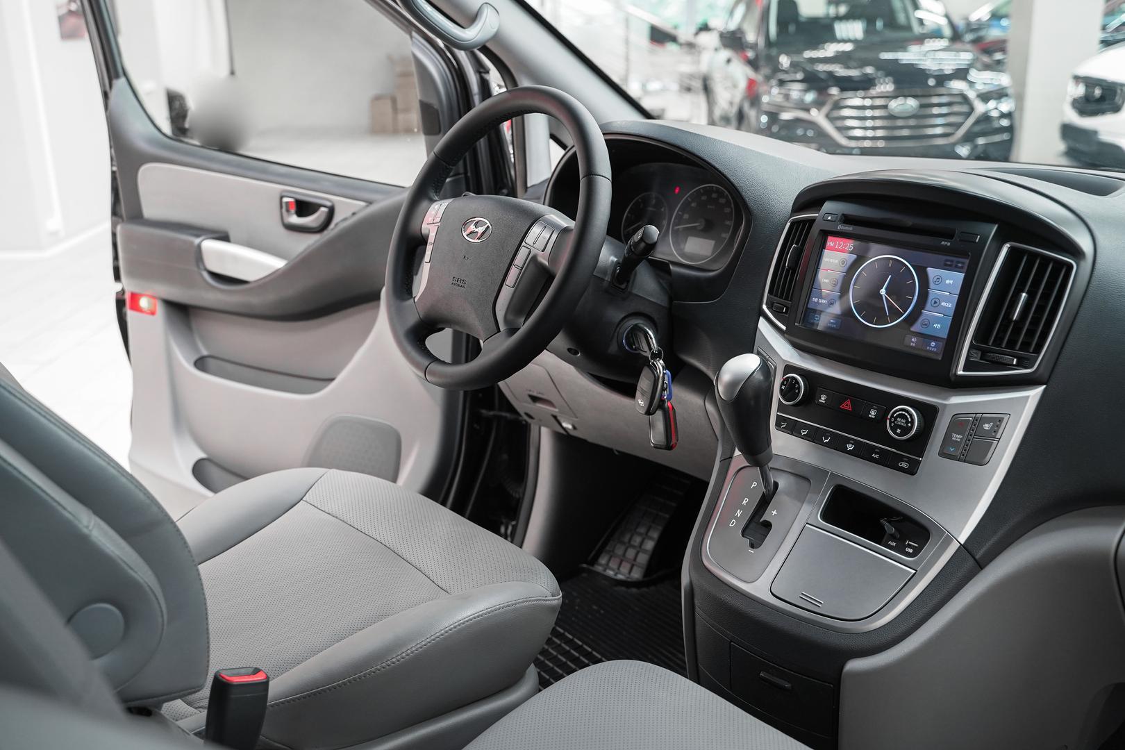 Hyundai Grand Starex 2017, черный, ДЦ Орехово