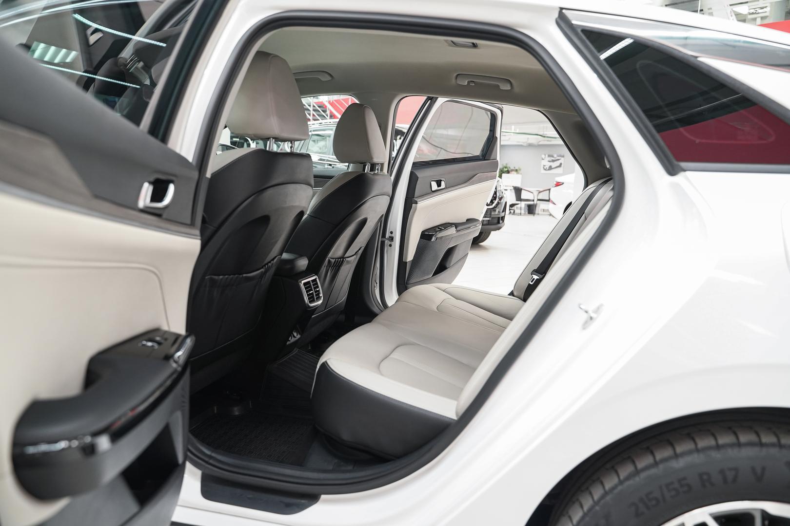 Kia K5 2020, белый, ДЦ Орехово