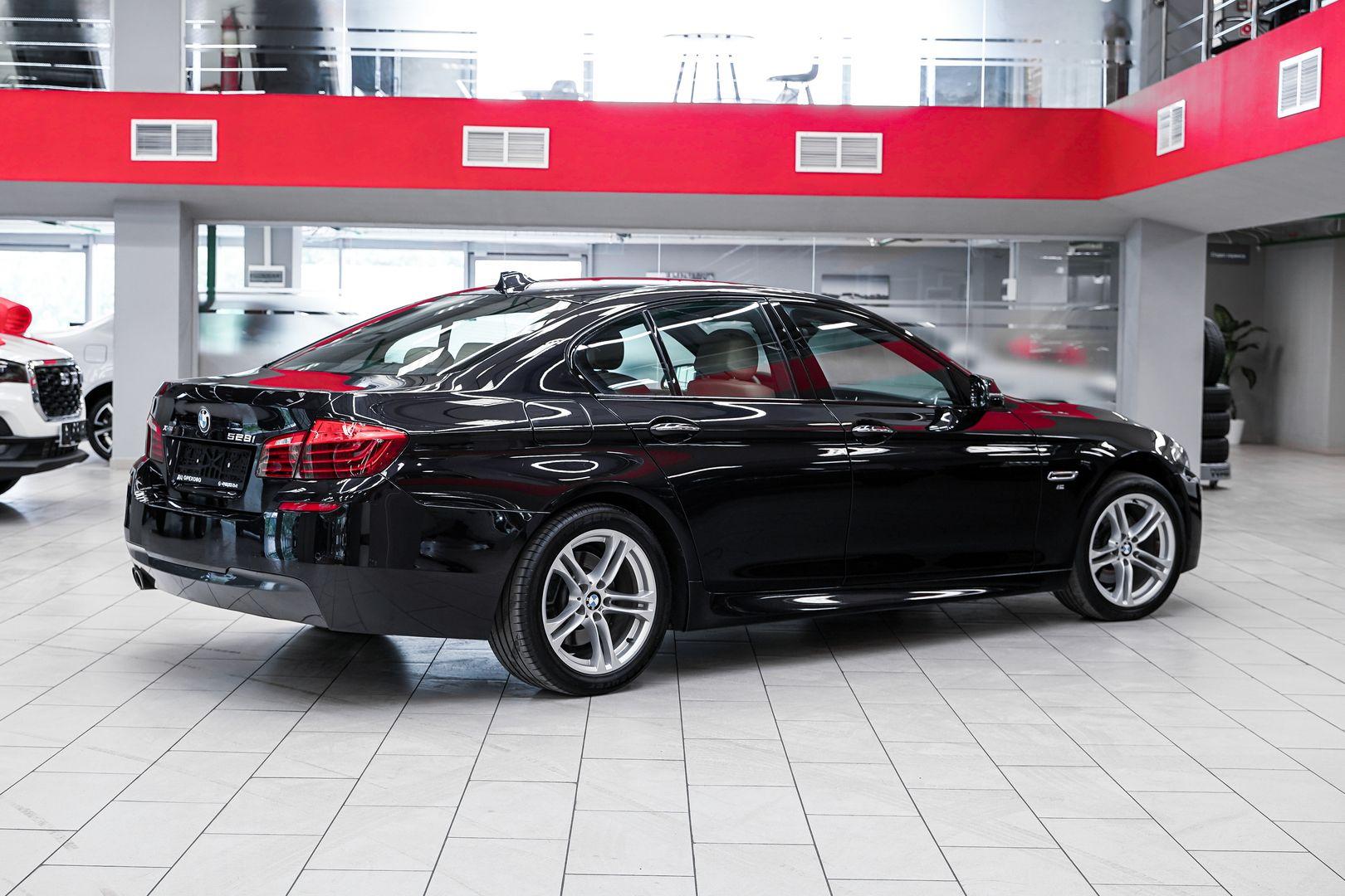 BMW 5 серии 2014, черный, ДЦ Орехово