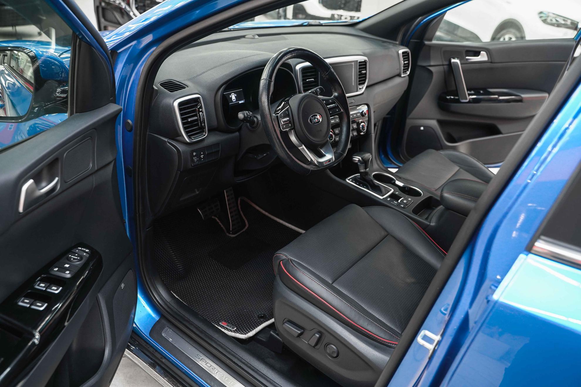 Kia Sportage 2018, синий, ДЦ Орехово