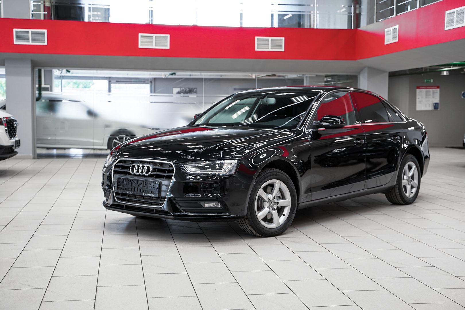 Audi A4 2012, черный, ДЦ Орехово