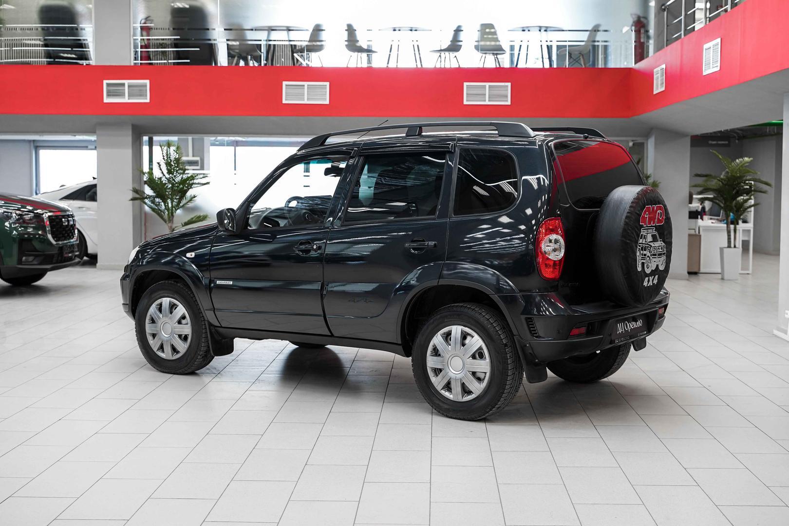 Chevrolet Niva 2016, черный, ДЦ Орехово