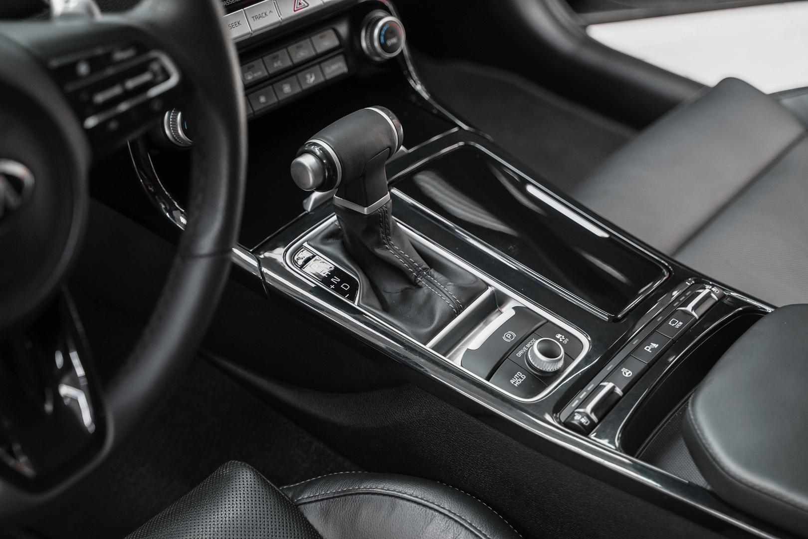 Kia Stinger 2018, черный, ДЦ Орехово